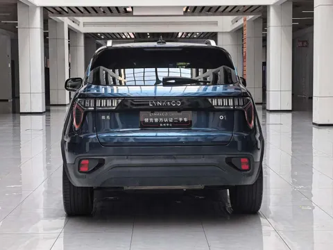 Lynk & Co 01