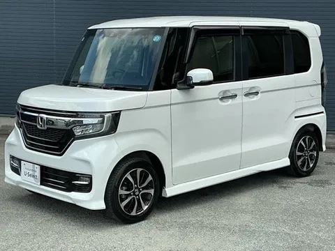 Honda N-BOX Custom