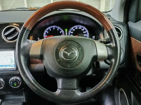 Mazda Verisa