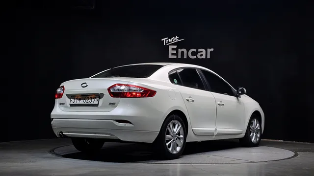 Renault SM3