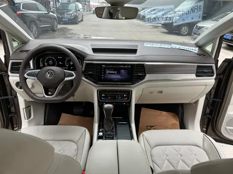 Volkswagen Viloran