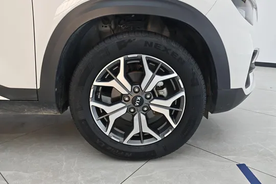 Kia KX3