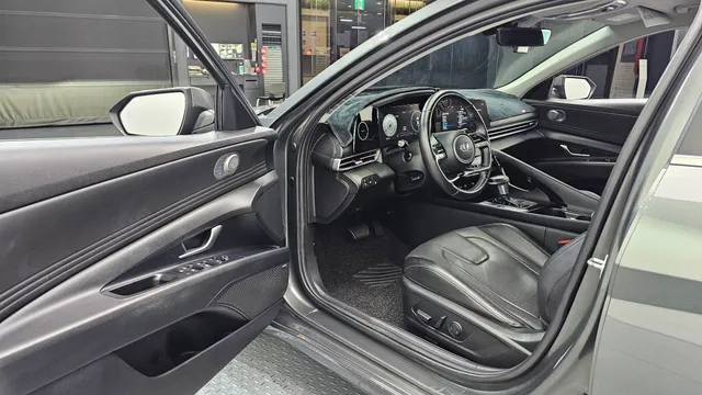 Hyundai Elantra (Avante)