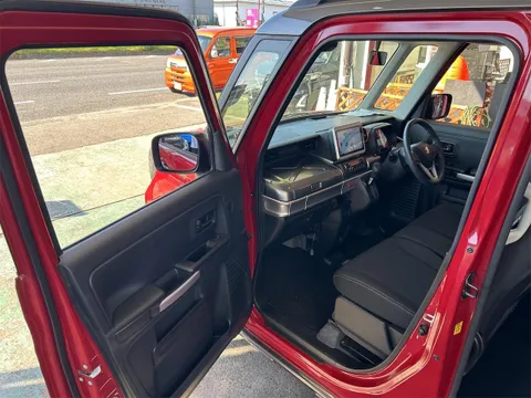 Suzuki Spacia