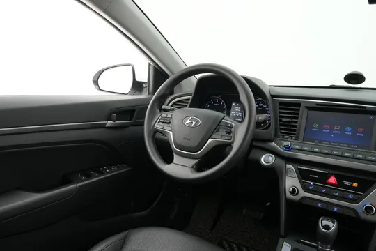 Hyundai Elantra (Avante)