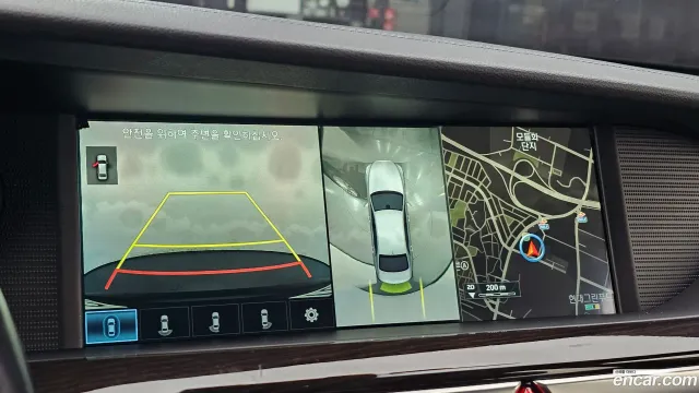 Genesis G90 (EQ900)
