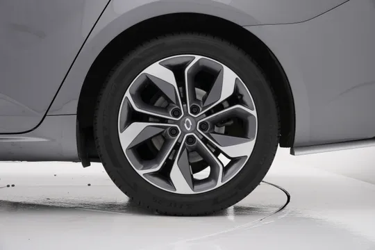 Renault Talisman (SM6)