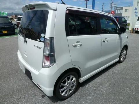 Suzuki Wagon R Stingray