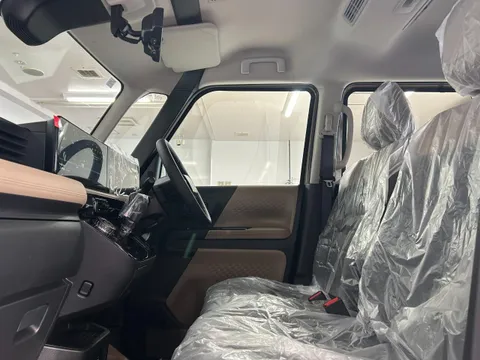 Mitsubishi Delica Mini