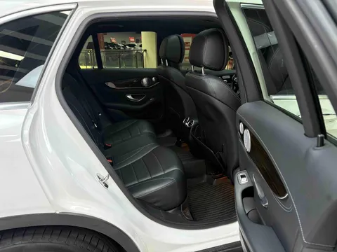 Mercedes-Benz Mercedes-Benz GLC