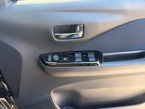 Mitsubishi eK X