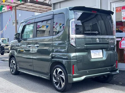 Suzuki Spacia Custom