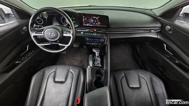 Hyundai Elantra (Avante)