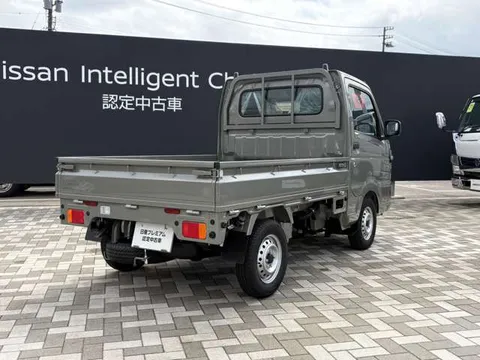Nissan Clipper Truck
