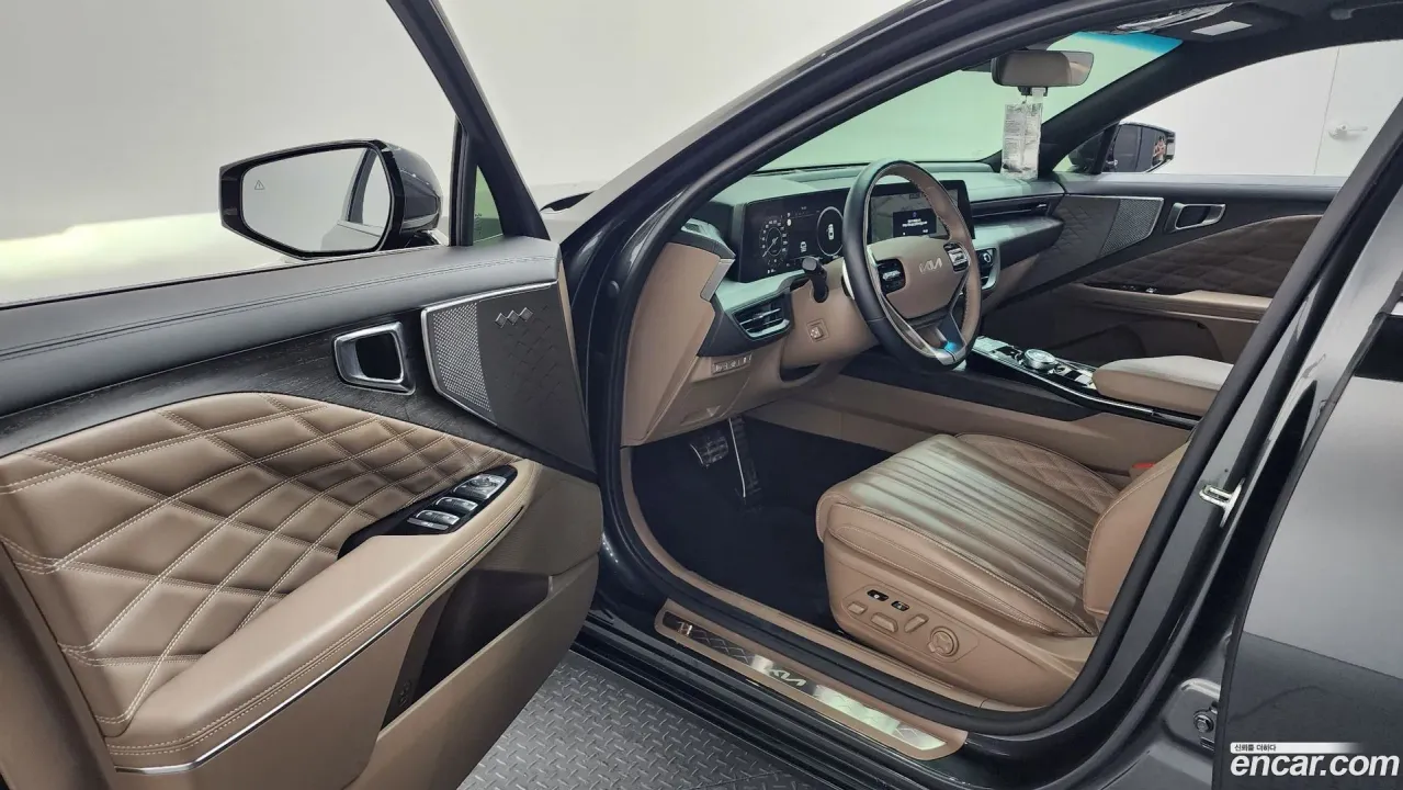 Kia K8