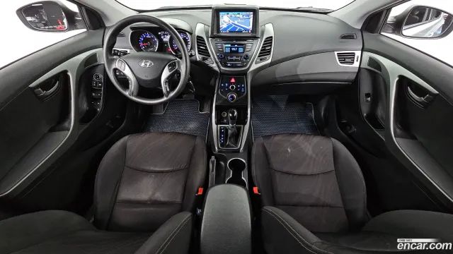 Hyundai Elantra (Avante)