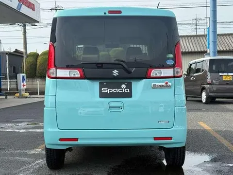 Suzuki Spacia