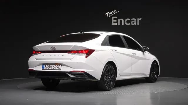 Hyundai Elantra (Avante)