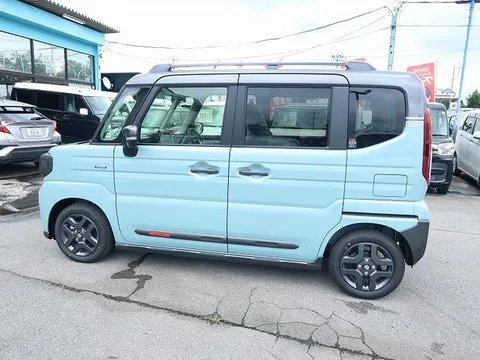 Suzuki Spacia Gear