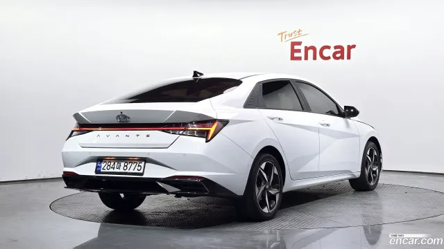 Hyundai Elantra (Avante)