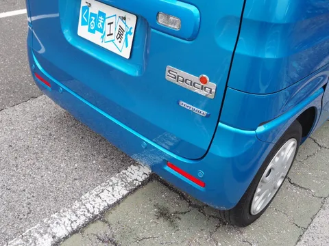 Suzuki Spacia