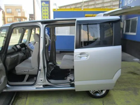 Honda N-BOX Plus