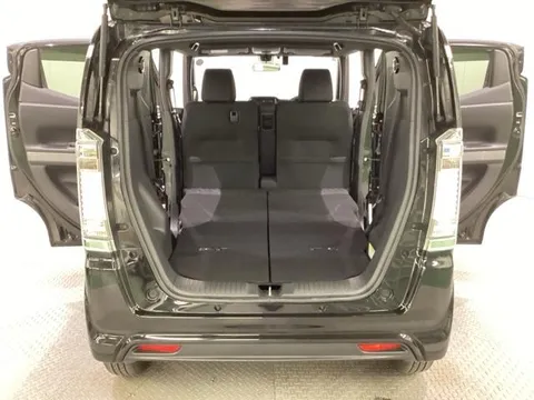 Honda N-BOX Slash