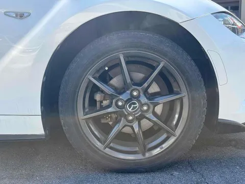 Mazda MX-5 (Roadster)