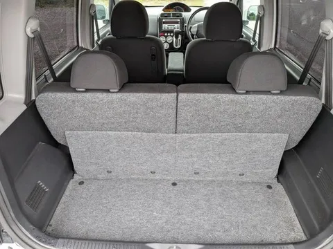 Nissan Otti