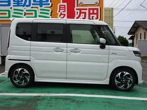 Suzuki Spacia Custom
