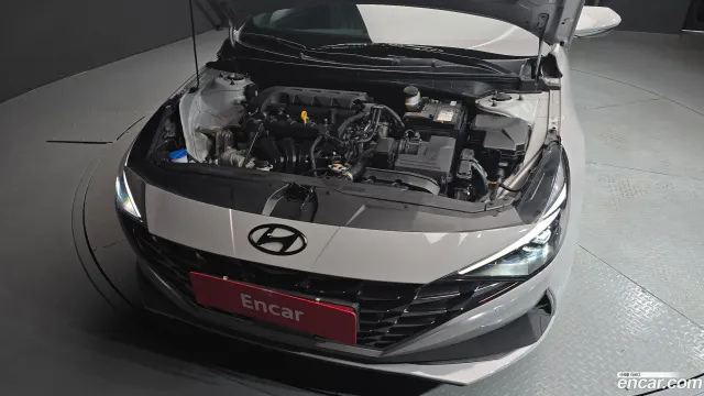 Hyundai Elantra (Avante)