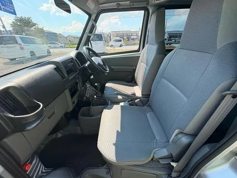 Mitsubishi Minicab Van