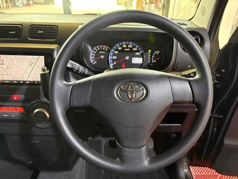 Toyota Pixis Space
