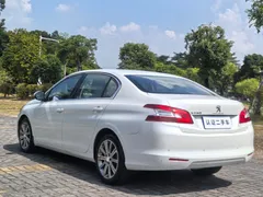 Peugeot 408