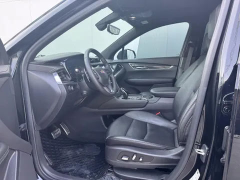 Cadillac XT6