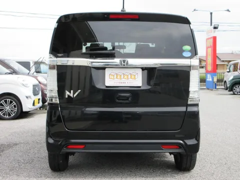 Honda N-BOX Slash