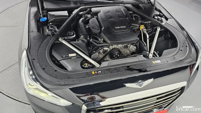 Genesis G90 (EQ900)