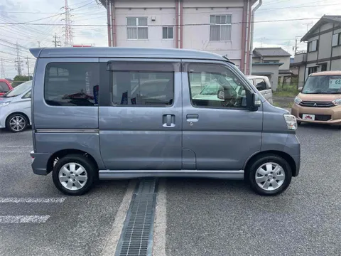 Daihatsu Atrai Wagon