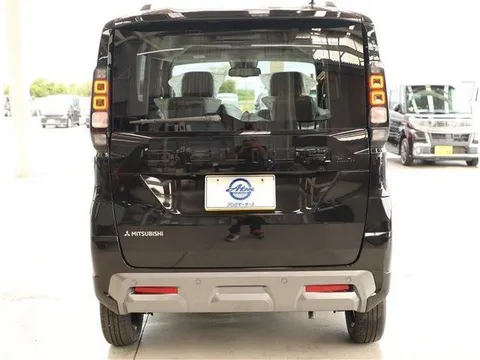 Mitsubishi Delica Mini
