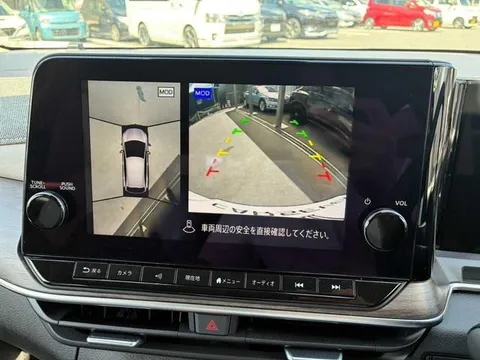 Nissan Note Aura