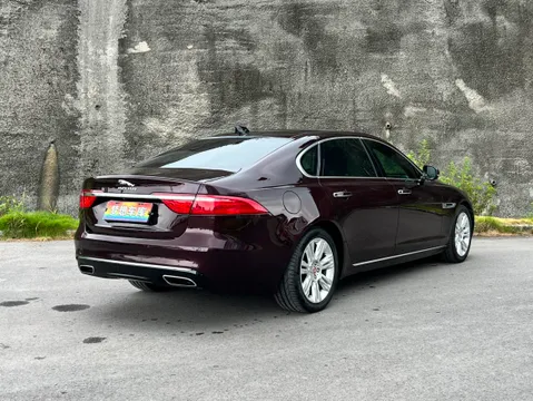 Jaguar XFL