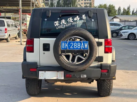 BAIC BJ40