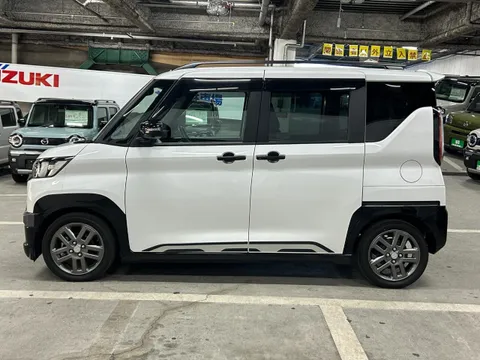 Mitsubishi Delica Mini