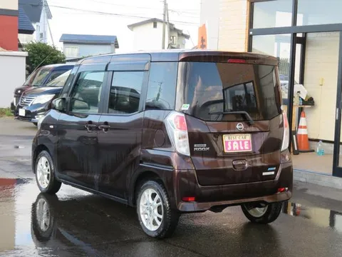 Nissan Dayz Roox