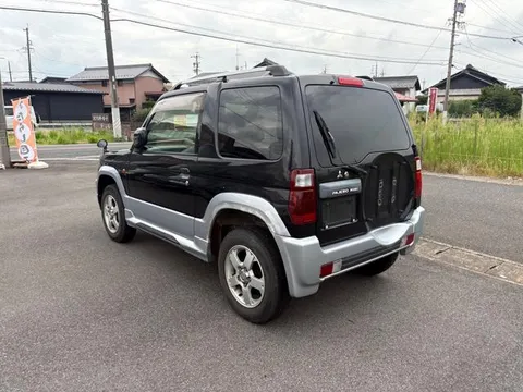 Mitsubishi Pajero Mini