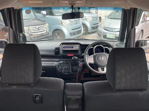 Honda N-BOX Custom