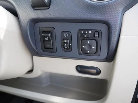 Nissan Otti