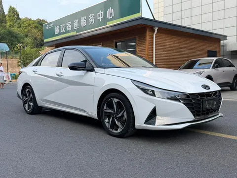 Hyundai Elantra (Avante)