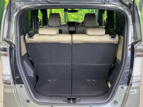 Honda N-BOX Slash