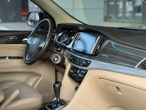 Baojun 730